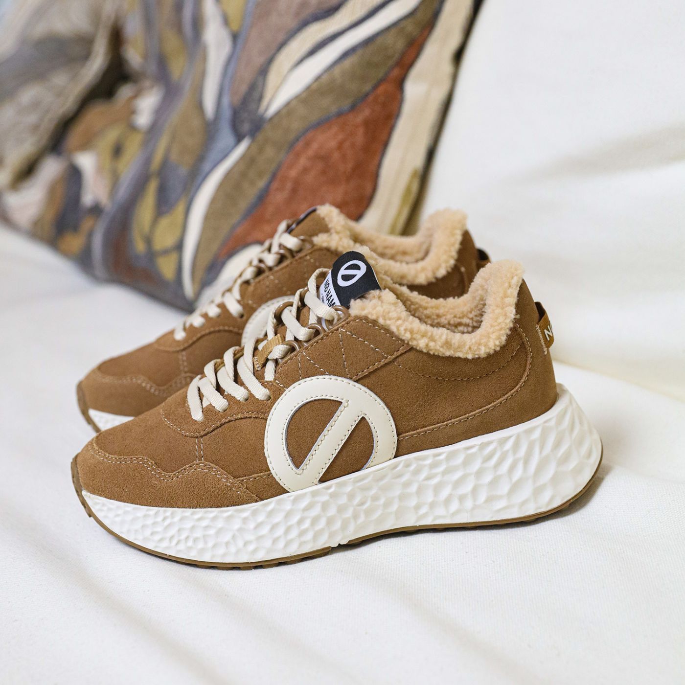 CARTER JOGGER  -  SUEDE COCOON  - NOCCIOLA/BIANCO SPORCO